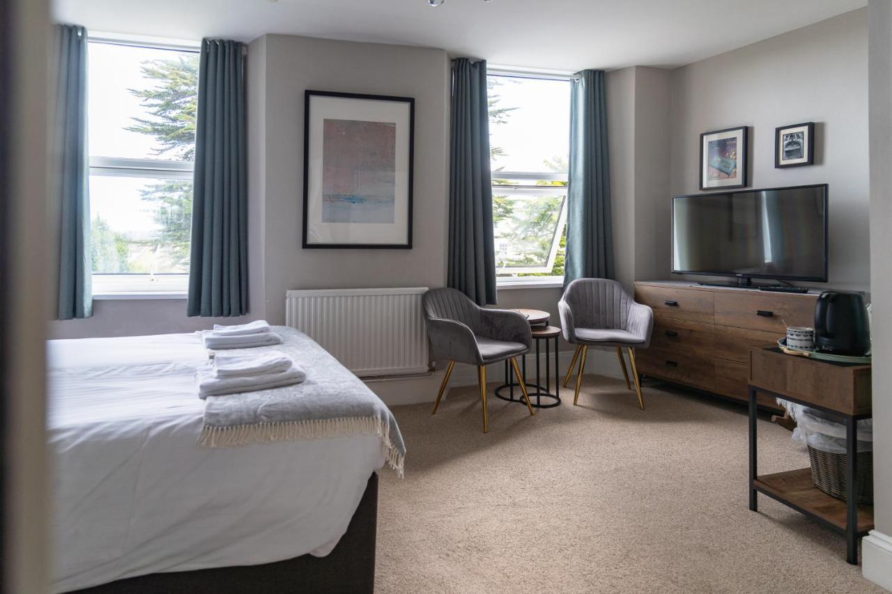 Sleepy Puffin Guest House Tenby Eksteriør bilde